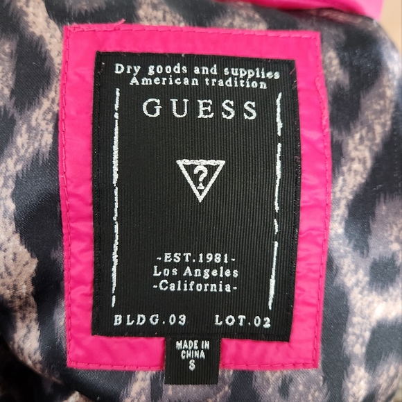 Guess Puffer Jacket - Picture 9 of 10
